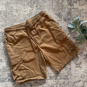 Tan cognac cargo shorts 98% cotton 2% spandex